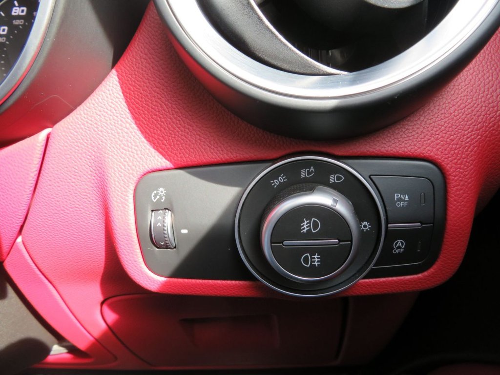 Used Alfa Romeo Stelvio 2017 for sale - 77667478: Photo 31