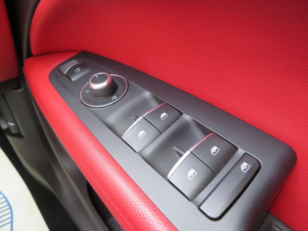 Used Alfa Romeo Stelvio 2017 for sale - 77667478: Photo 32