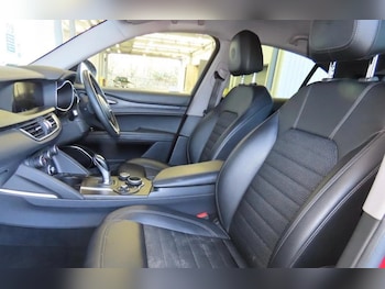 Used Alfa Romeo Stelvio 2018 for sale - 78582698: Photo