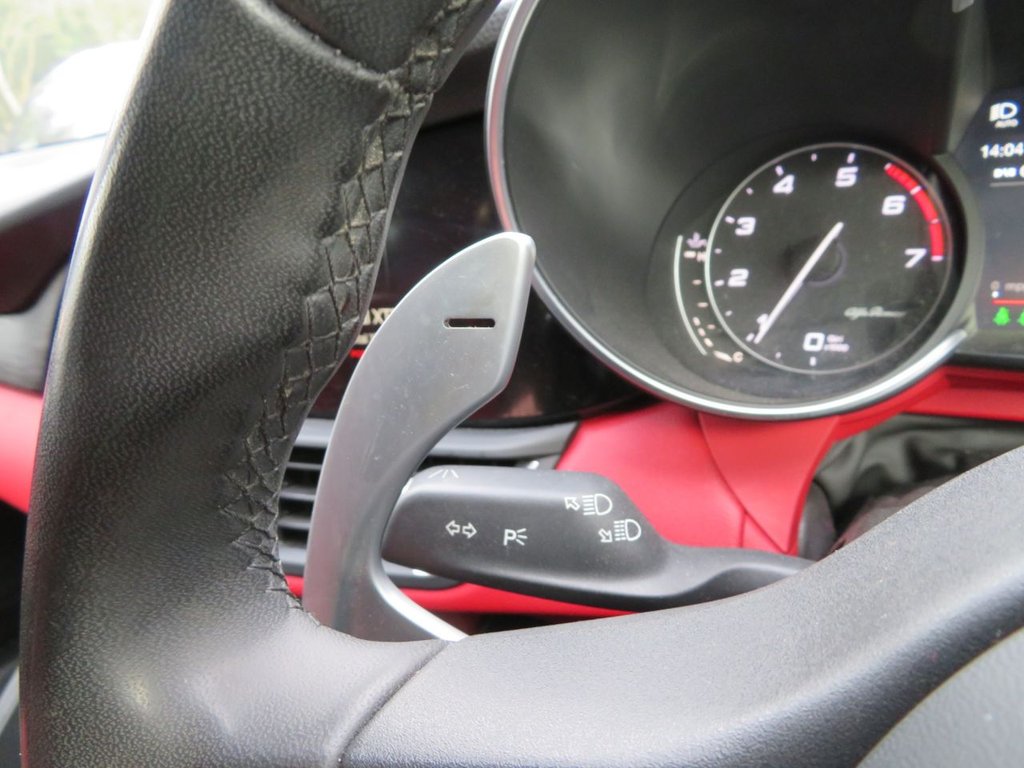 Used Alfa Romeo Giulia 2017 for sale - 77263318: Photo 15