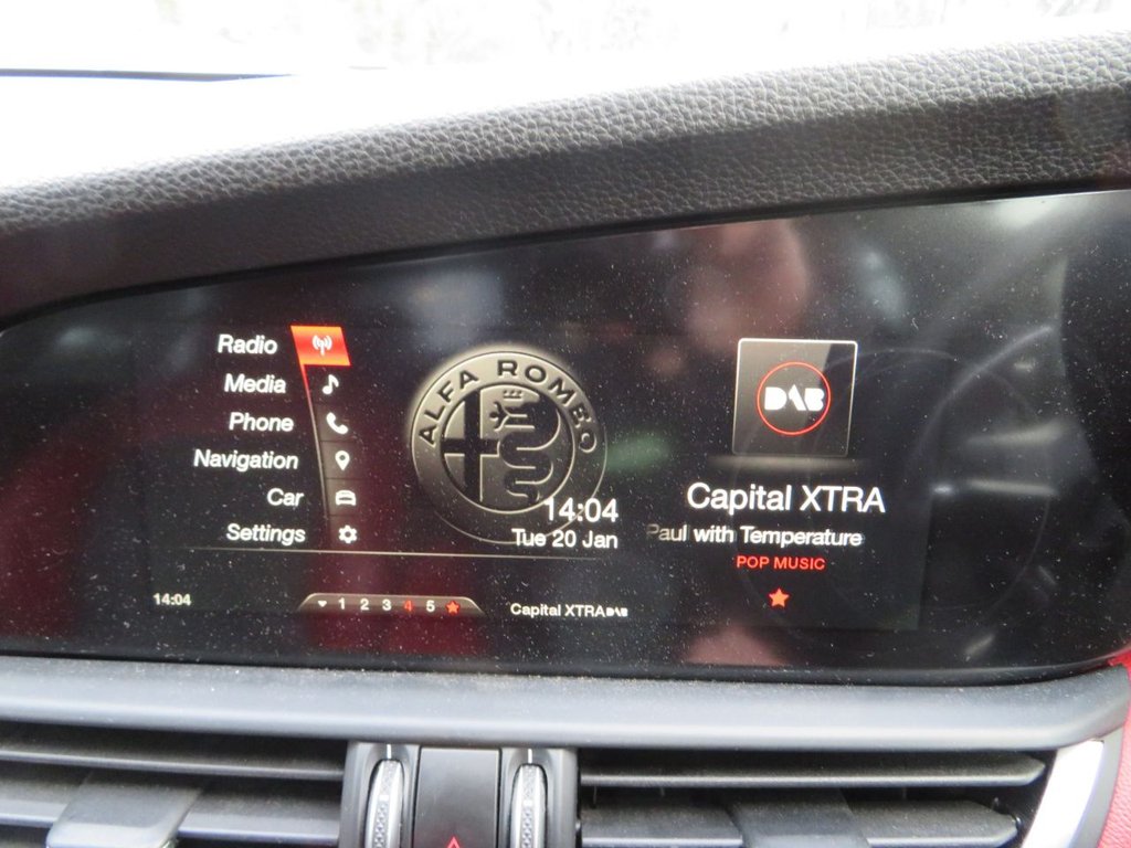 Used Alfa Romeo Giulia 2017 for sale - 77263318: Photo 17