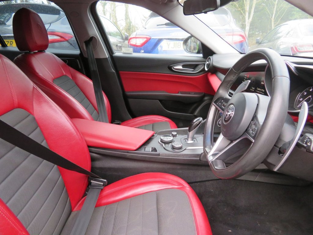 Used Alfa Romeo Giulia 2017 for sale - 77263318: Photo 2