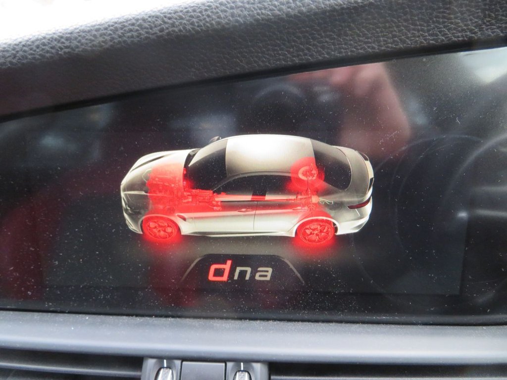 Used Alfa Romeo Giulia 2017 for sale - 77263318: Photo 22