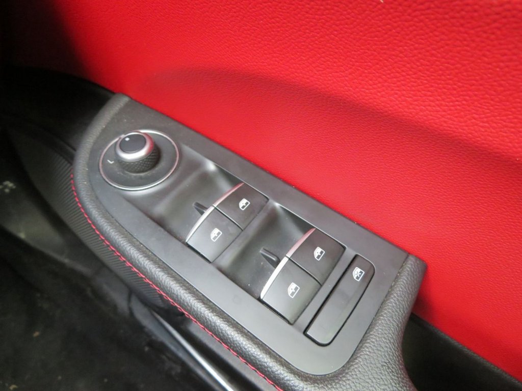 Used Alfa Romeo Giulia 2017 for sale - 77263318: Photo 28