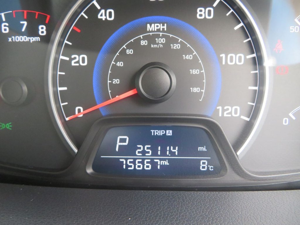 Used Hyundai i10 2015 for sale - 77407621: Photo 19