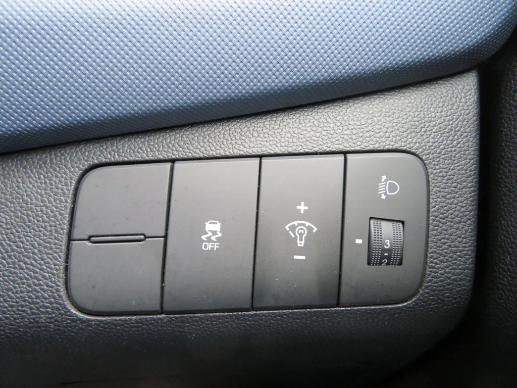 Used Hyundai i10 2015 for sale - 77407621: Photo 22