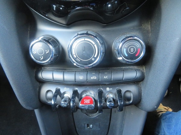 Used MINI Convertible 2018 for sale - 76210039: Photo 19