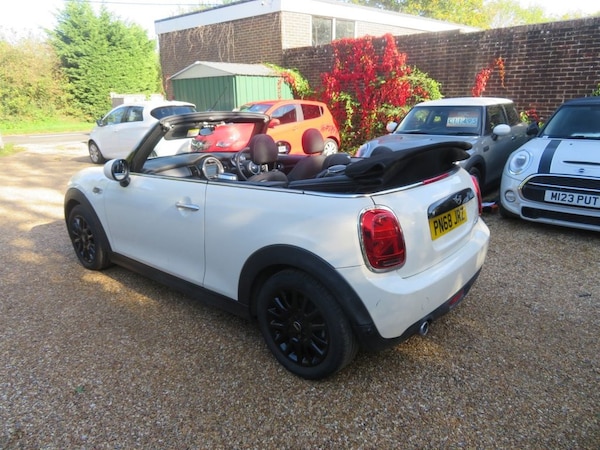 Used MINI Convertible 2018 for sale - 76210039: Photo 4