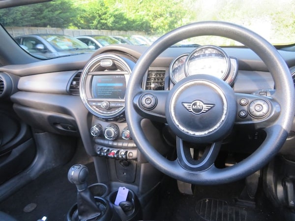 Used MINI Convertible 2018 for sale - 76210039: Photo 9