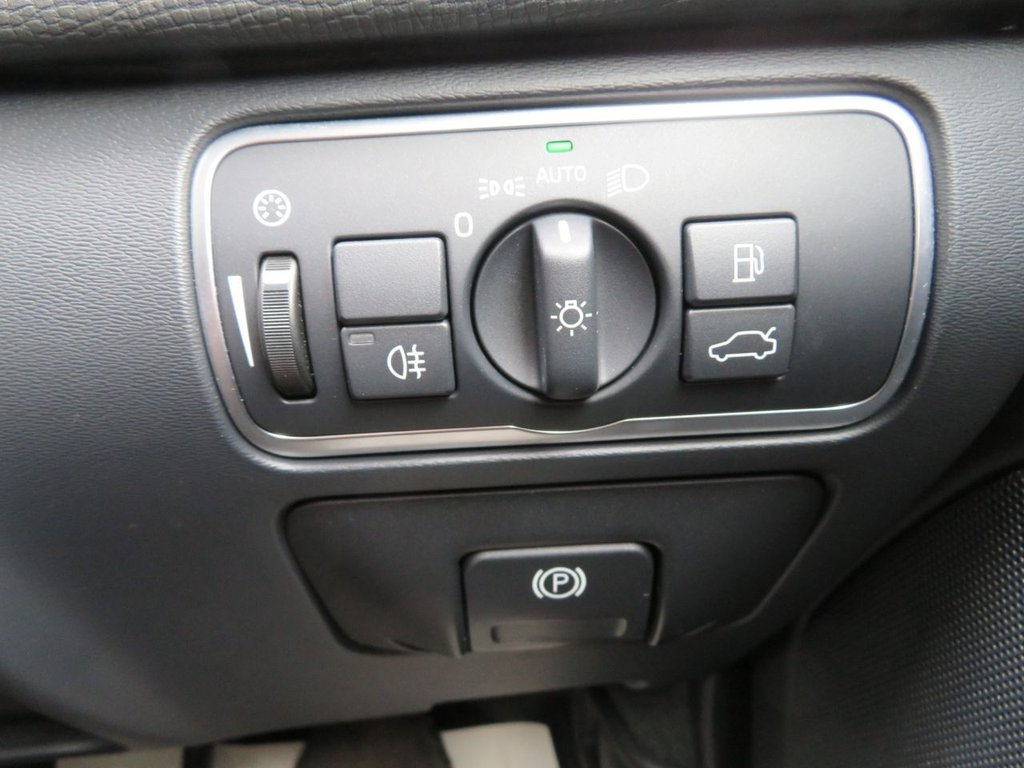 Used Volvo XC60 2017 for sale - 77583286: Photo 32