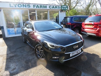 Used Infiniti Q30 2017 for sale - 79328060: Photo