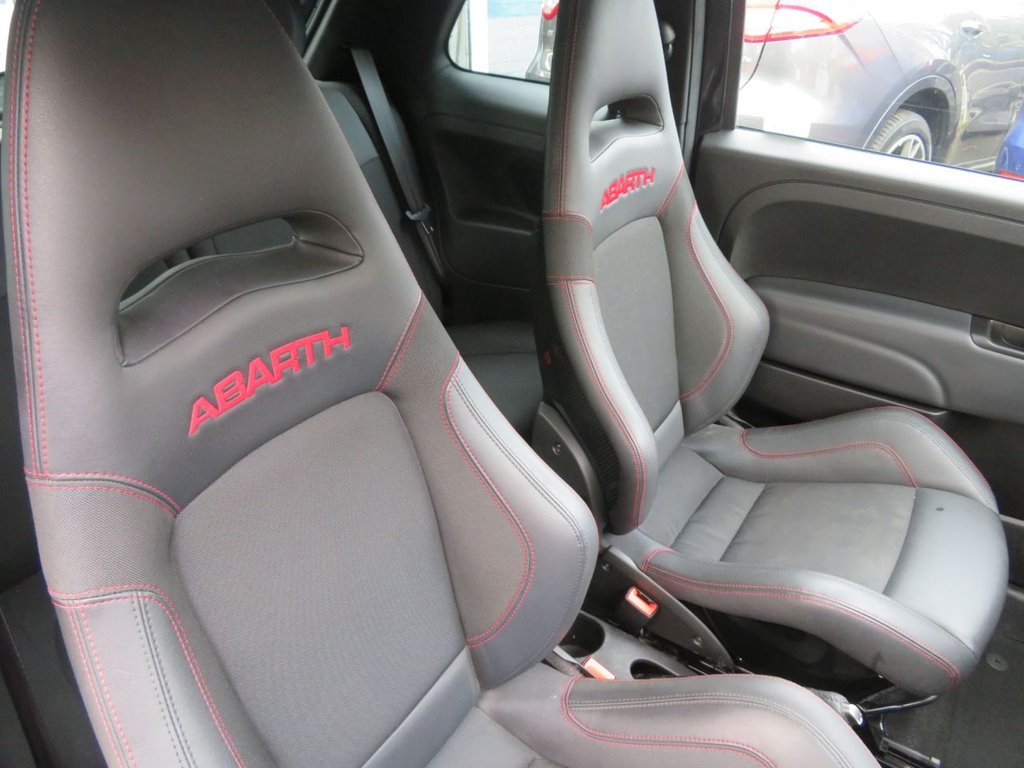 Used Abarth 695 2022 for sale - 77692529: Photo 12