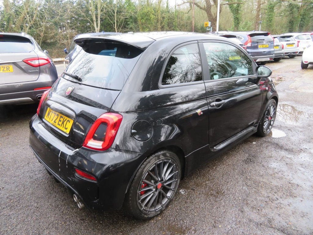 Used Abarth 695 2022 for sale - 77692529: Photo 2