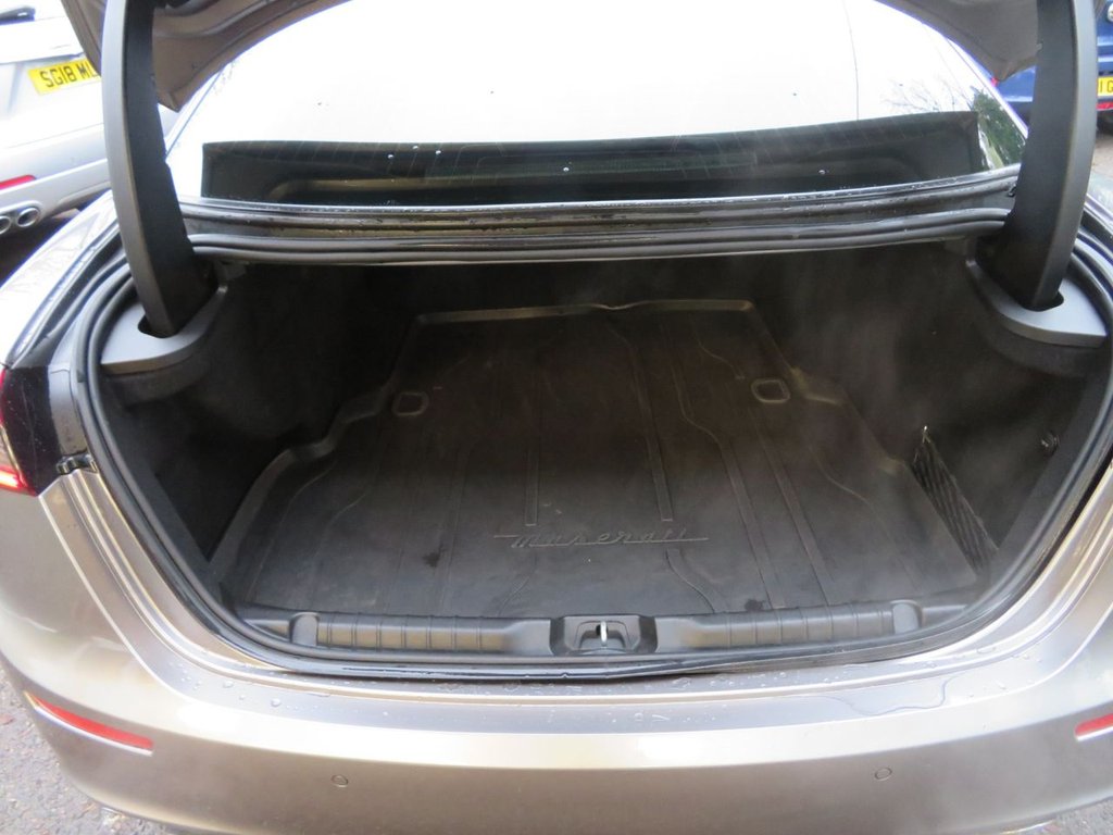 Used Maserati Ghibli 2017 for sale - 77192966: Photo 35