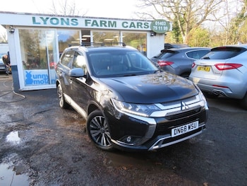 Mitsubishi Outlander feature image