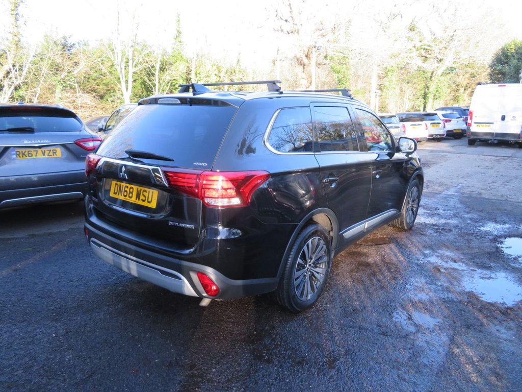 Used Mitsubishi Outlander 2018 for sale - 77192972: Photo 3