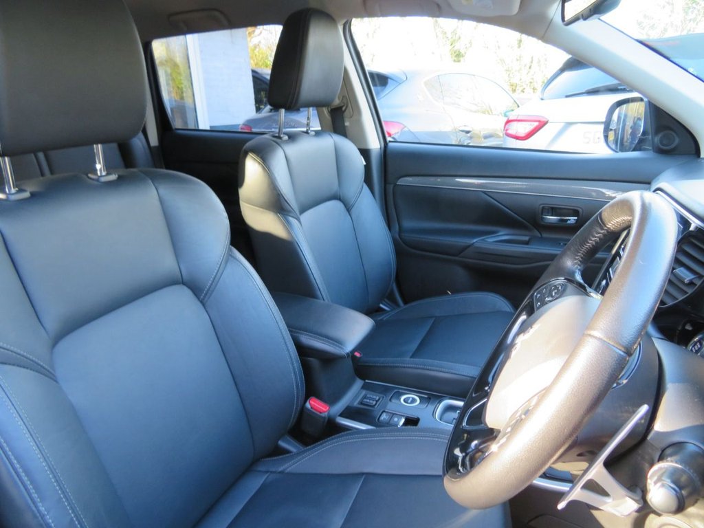 Used Mitsubishi Outlander 2018 for sale - 77192972: Photo 31