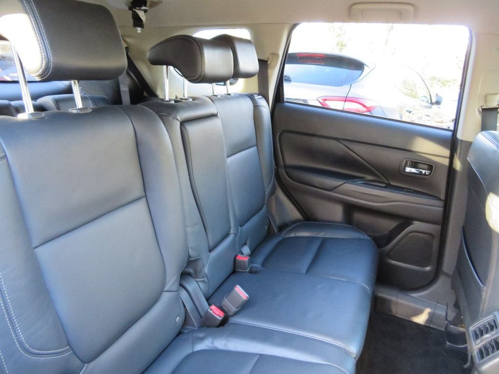 Used Mitsubishi Outlander 2018 for sale - 77192972: Photo 33