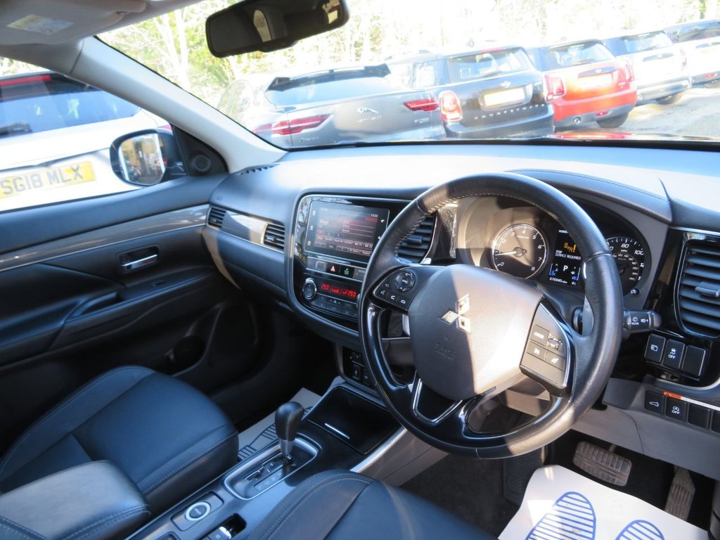 Used Mitsubishi Outlander 2018 for sale - 77192972: Photo 8