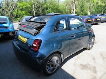 Used Fiat 500e C 2023 for sale - 78597634: Photo