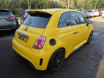 Used Abarth 695 2016 for sale - 77680277: Photo