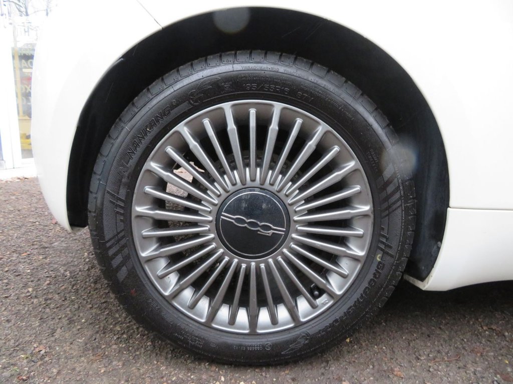 Used Fiat 500 2021 for sale - 77192970: Photo 9