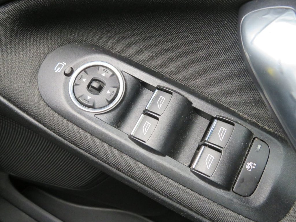 Used Ford S-Max 2011 for sale - 77499459: Photo 21