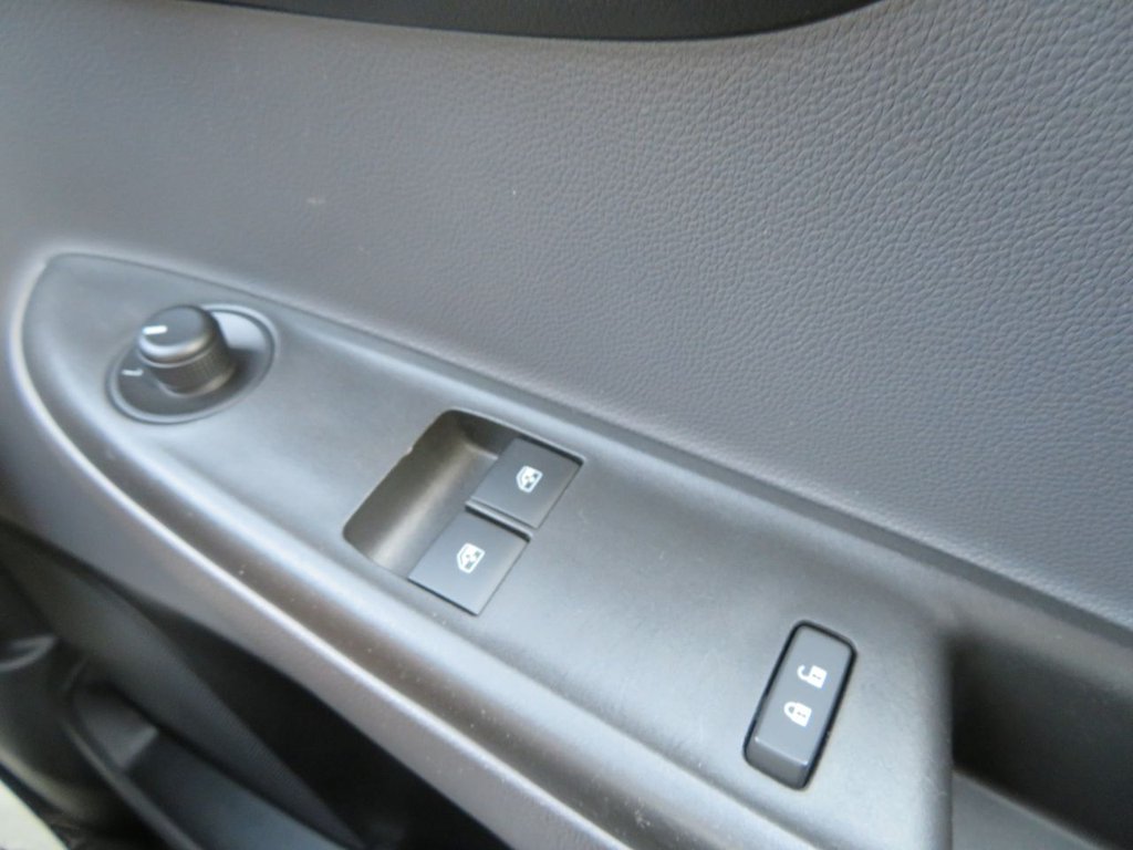 Used Vauxhall Viva 2016 for sale - 77192933: Photo 27