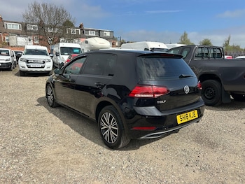 Used Volkswagen Golf 2018 for sale - 78384589: Photo