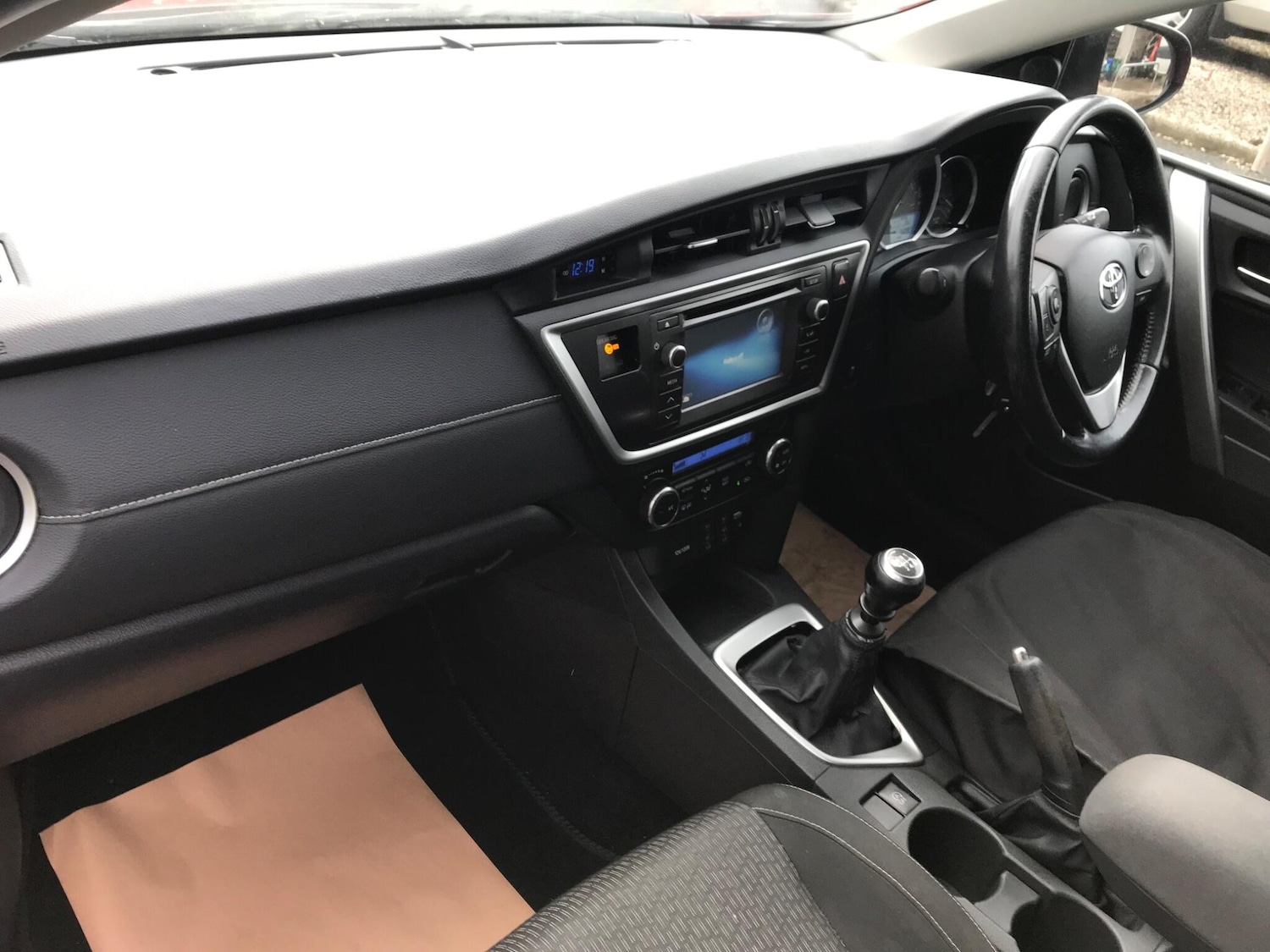 Used Toyota Auris 2015 for sale - 76398511: Photo 10