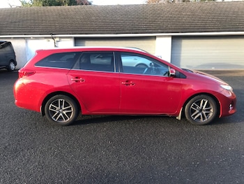 Used Toyota Auris 2015 for sale - 76398511: Photo