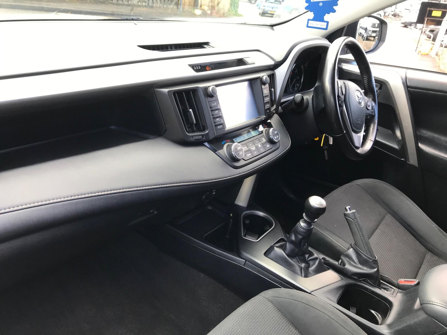 Used Toyota RAV4 2016 for sale - 76988228: Photo 10