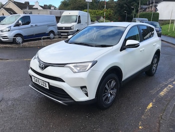 Used Toyota RAV4 2016 for sale - 76988228: Photo