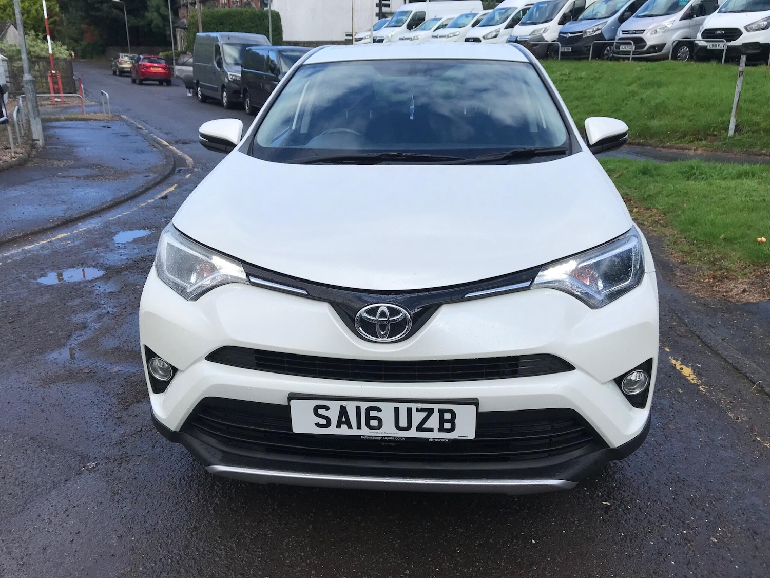 Used Toyota RAV4 2016 for sale - 76988228: Photo 5