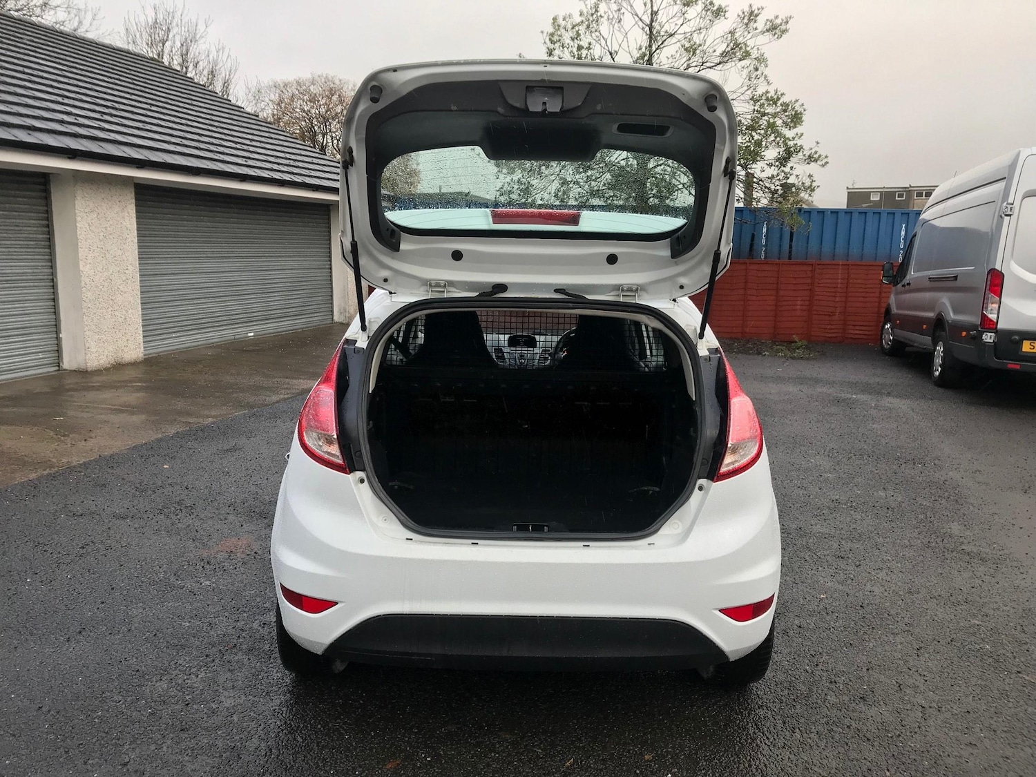 Used Ford Fiesta 2014 for sale - 76996382: Photo 8