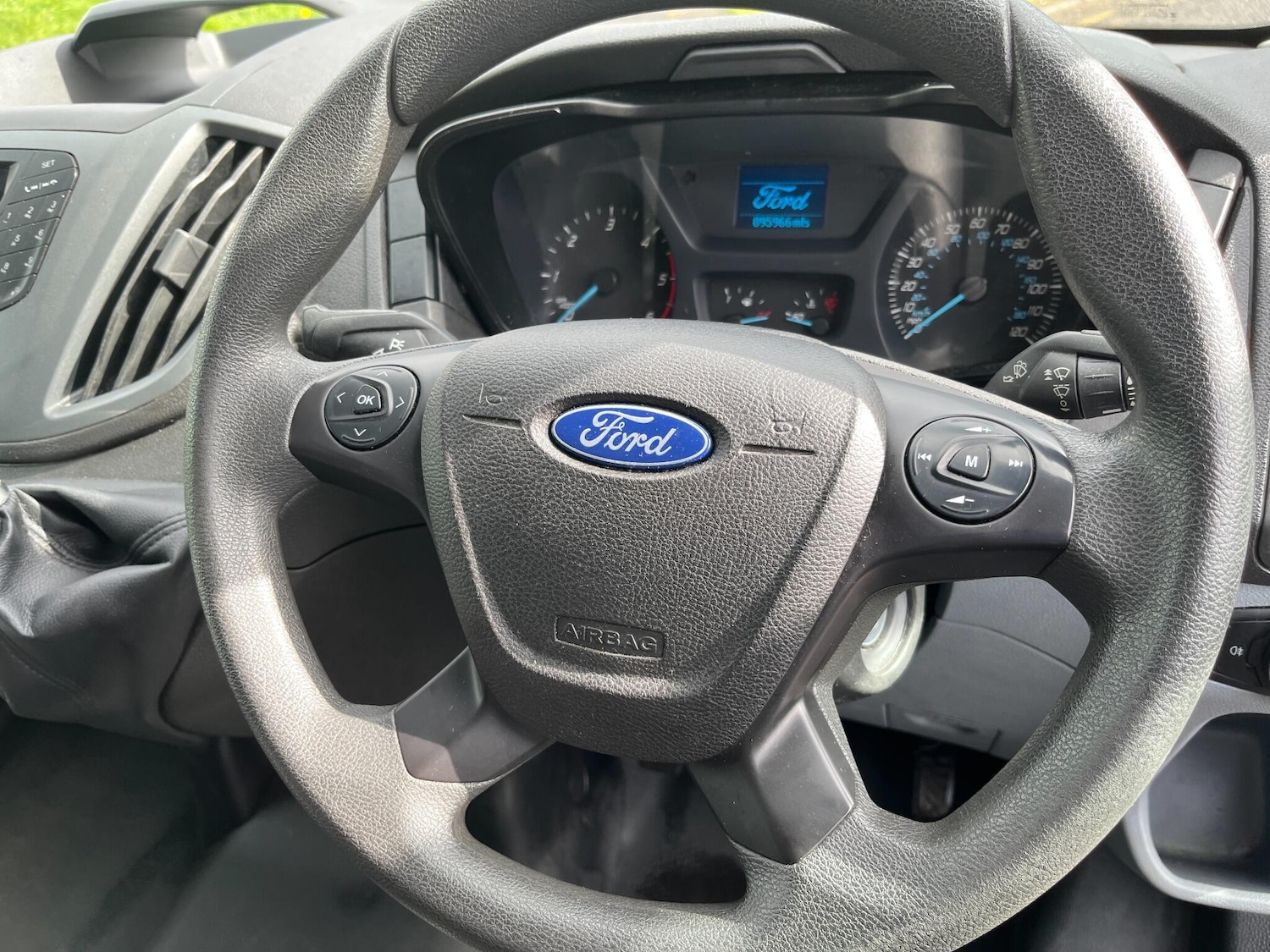 Used Ford Transit 2019 for sale - 78047363: Photo 12