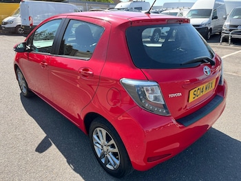 Used Toyota Yaris 2014 for sale - 75532599: Photo