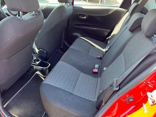 Used Toyota Yaris 2014 for sale - 75532599: Photo 9
