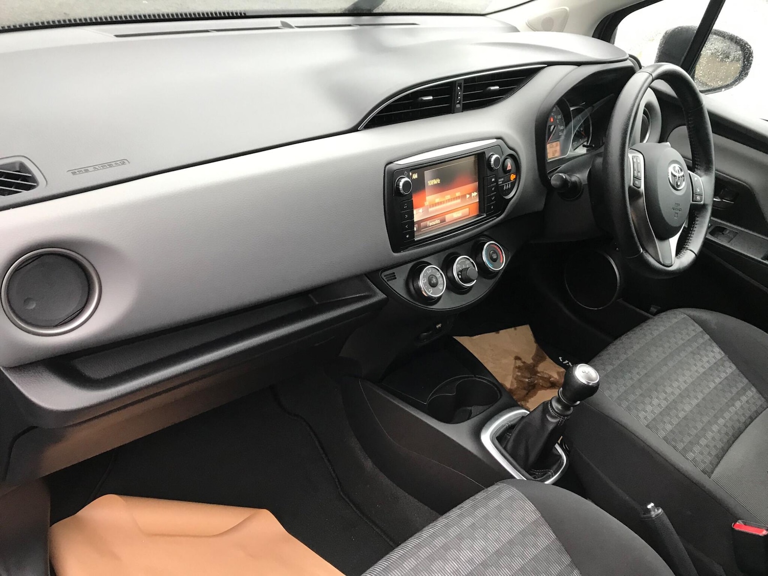 Used Toyota Yaris 2016 for sale - 76714743: Photo 10