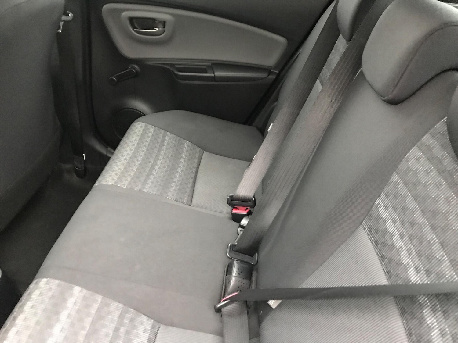 Used Toyota Yaris 2016 for sale - 76714743: Photo 11