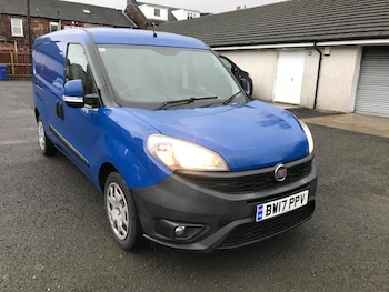 Used Fiat Doblo 2017 for sale - 76990659: Photo
