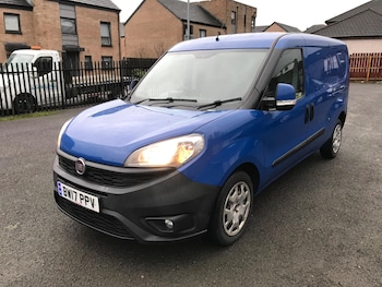 Used Fiat Doblo 2017 for sale - 76990659: Photo