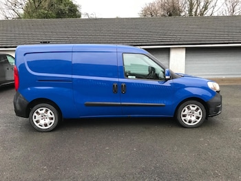 Used Fiat Doblo 2017 for sale - 76990659: Photo