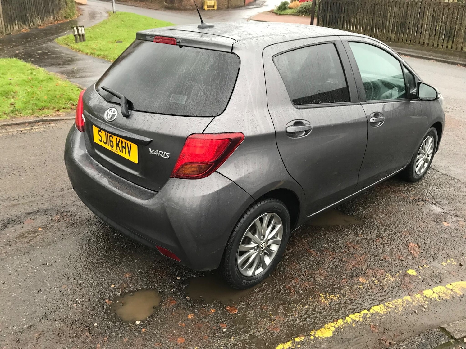 Used Toyota Yaris 2016 for sale - 76990367: Photo 6