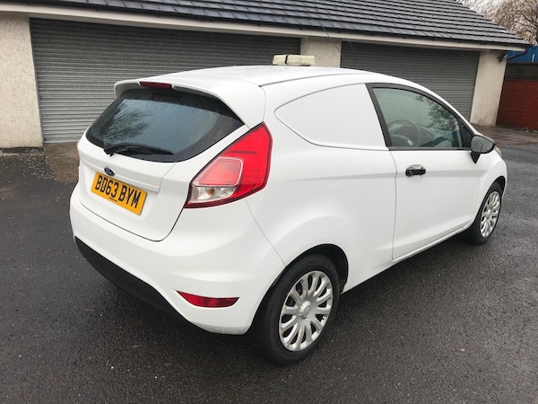 Used Ford Fiesta Van 2014 for sale - 74395221: Photo 4
