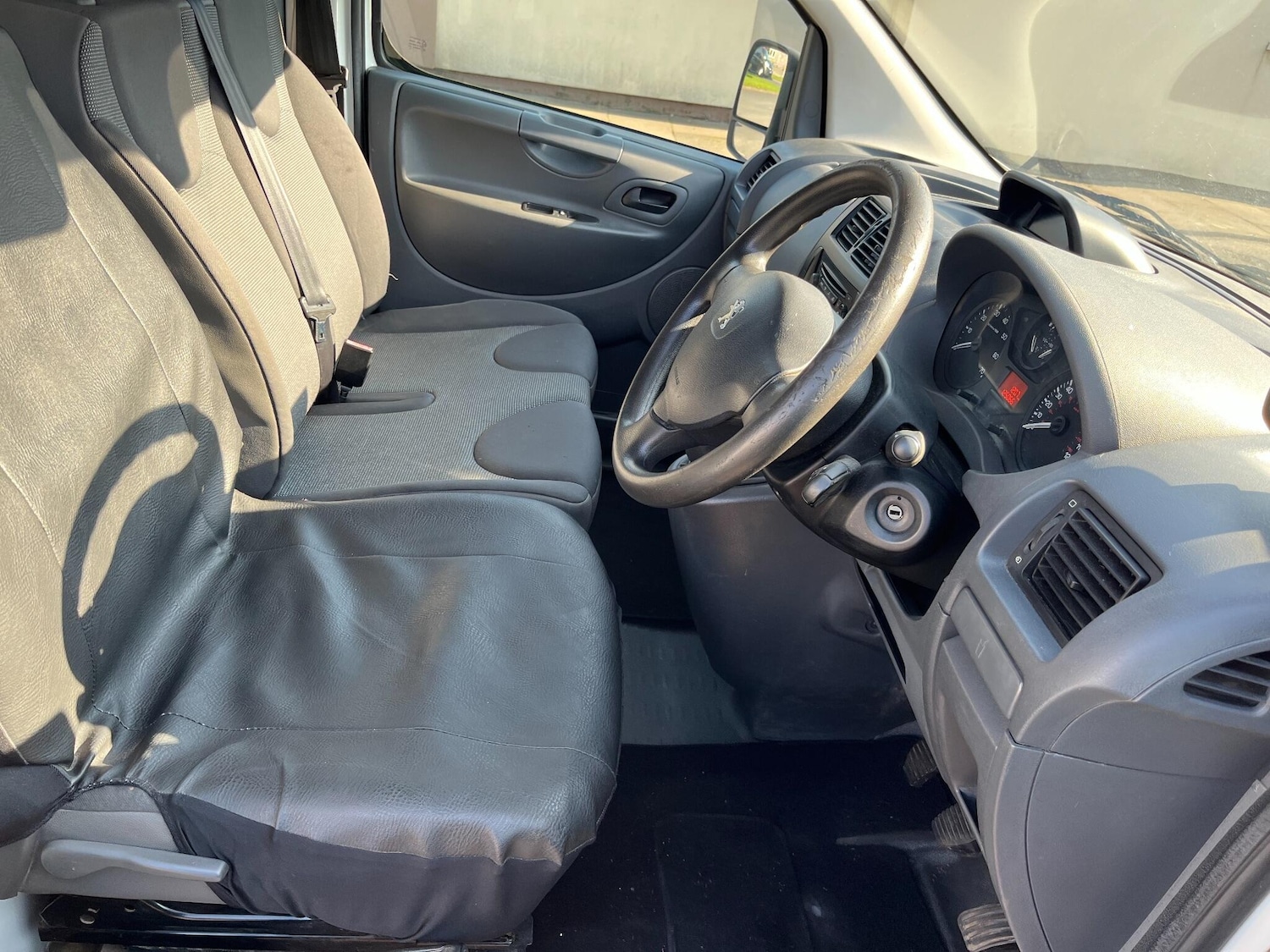 Used Peugeot Expert 2015 for sale - 77969804: Photo 9