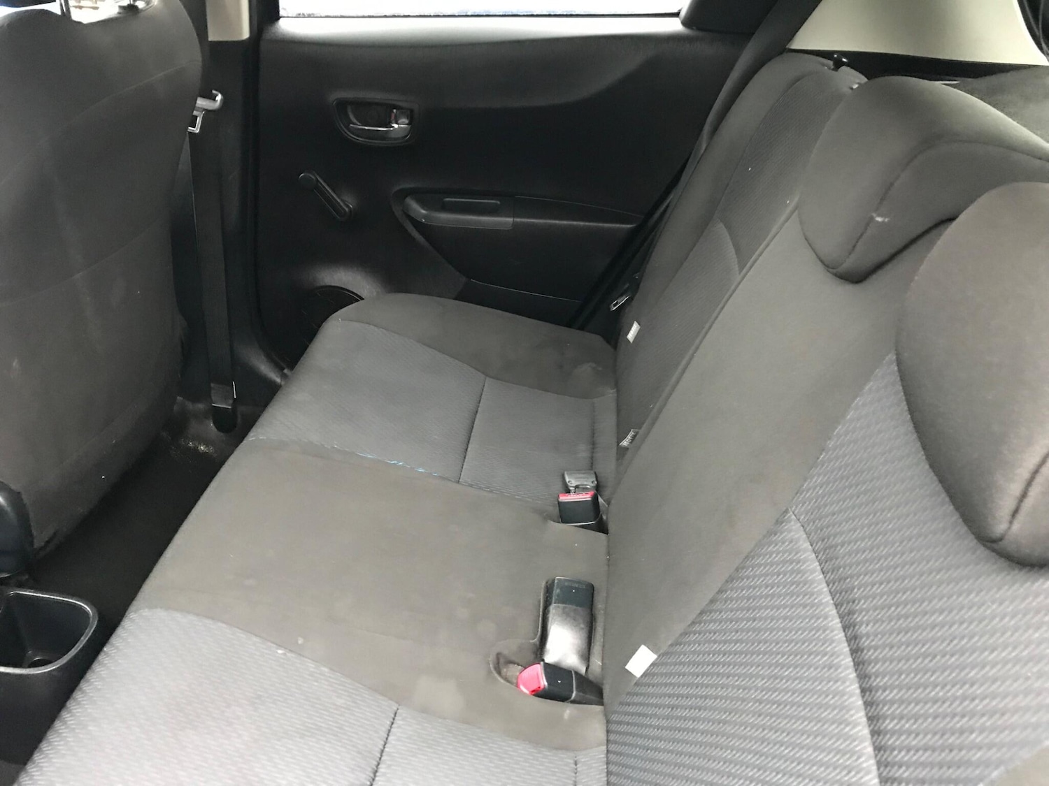 Used Toyota Yaris 2012 for sale - 76152969: Photo 10