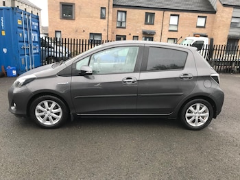 Used Toyota Yaris 2012 for sale - 76152969: Photo 4