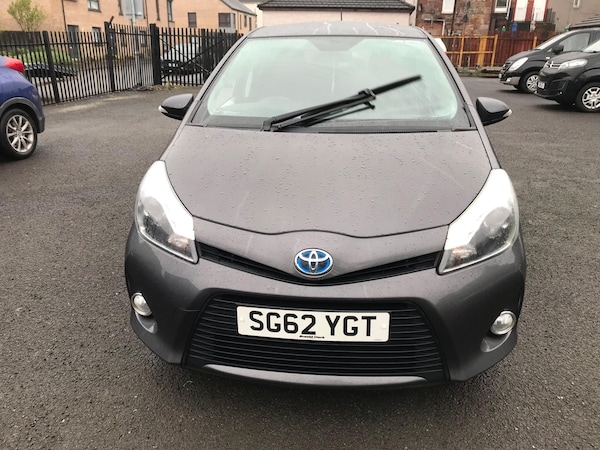 Used Toyota Yaris 2012 for sale - 76152969: Photo 5