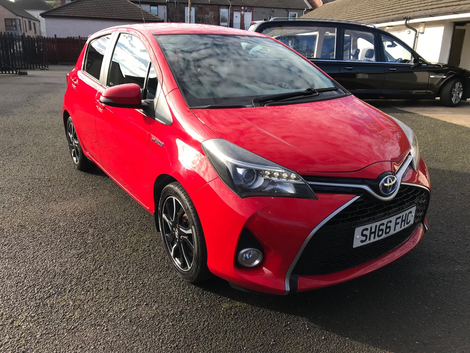 Used Toyota Yaris 2016 for sale - 76377571: Photo 1